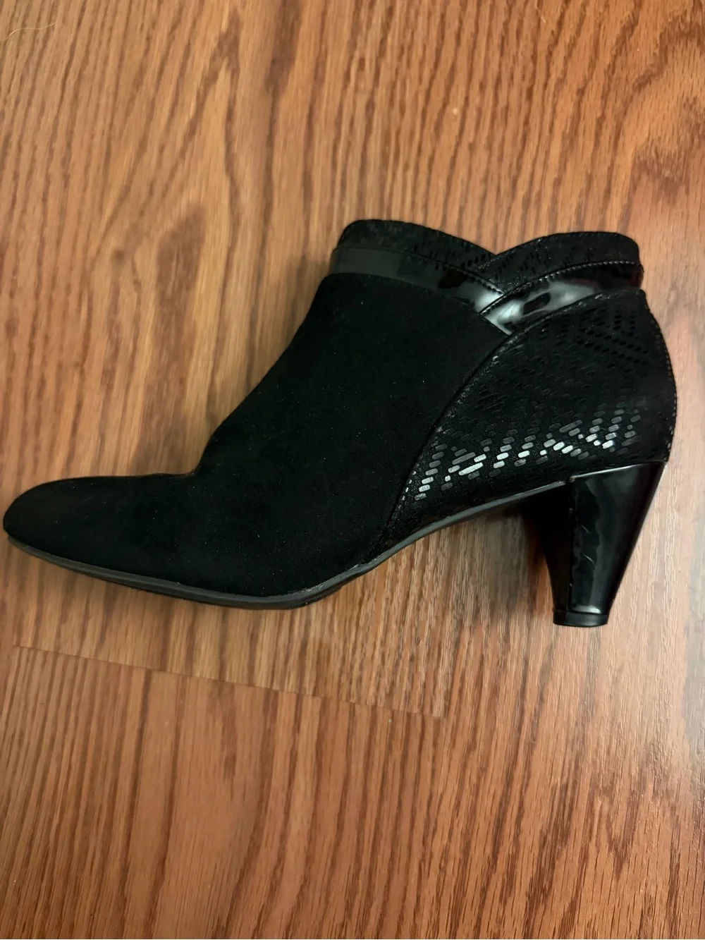 Karen Scott Black Suede & Patent Trim Ankle Booties